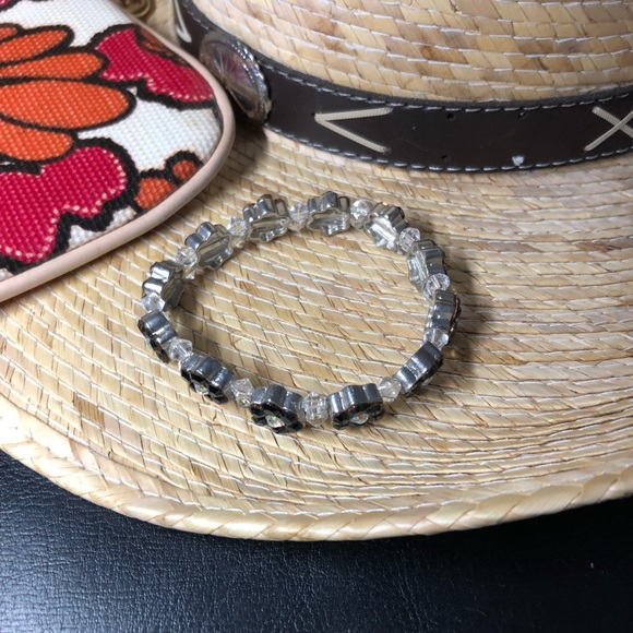 ⚡️Very Cute Handmade Flower Bracelet - Picture 3 of 4